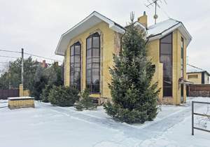 Дом 302м&sup2;, 3-этажный, участок 20 сот.  