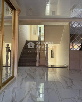 Дом 247м², 2-этажный, участок 9 сот.  