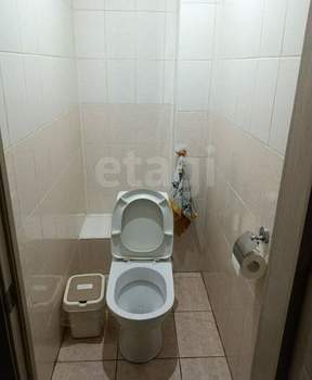 Дом 180м&sup2;, 2-этажный, участок 6 сот.  