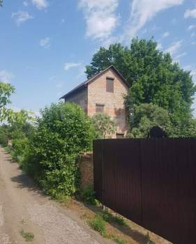 Дом 115м&sup2;, 3-этажный, участок 7 сот.  