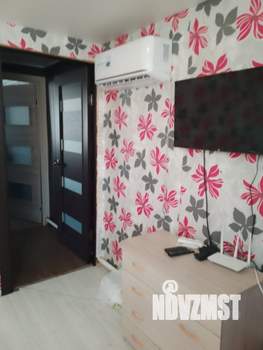 Дом 100м&sup2;, 2-этажный, участок 6 сот.  