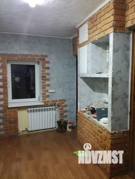 Дом 45м², 2-этажный, участок 6 сот.  