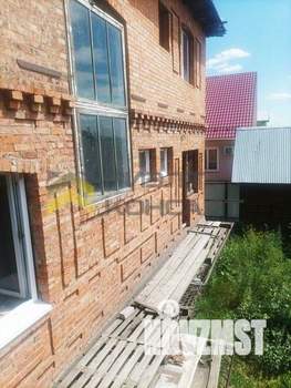 Дом 333м&sup2;, 2-этажный, участок 6 сот.  