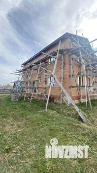 Коттедж 240м&sup2;, 2-этажный, участок 8 сот.  