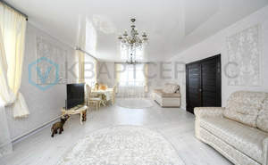 Дом 200м&sup2;, 2-этажный, участок 7 сот.  