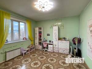 Дом 308м², 3-этажный, участок 4 сот.  