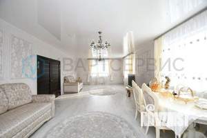 Дом 200м&sup2;, 2-этажный, участок 7 сот.  