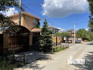 Коттедж 270м², 3-этажный, участок 9 сот.  