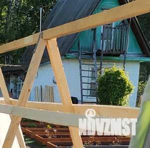 Дом 20м&sup2;, 2-этажный, участок 6 сот.  