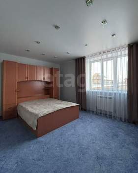 Дом 346м&sup2;, 2-этажный, участок 10 сот.  