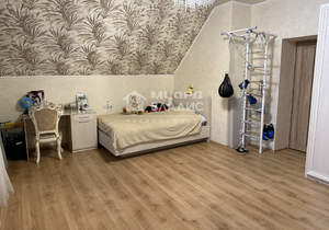 Дом 247м², 2-этажный, участок 9 сот.  