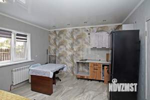 Дом 90м&sup2;, 2-этажный, участок 5 сот.  