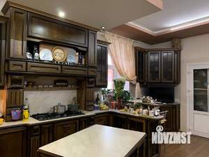 Коттедж 305м², 2-этажный, участок 8 сот.  