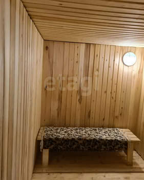 Дом 50м&sup2;, 2-этажный, участок 6 сот.  