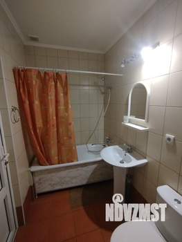 Дом 101м&sup2;, 2-этажный, участок 7 сот.  