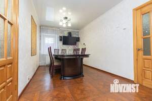 Дом 189м&sup2;, 2-этажный, участок 3 сот.  