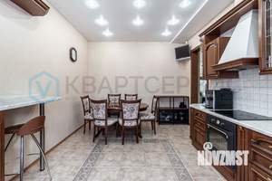 Коттедж 342м&sup2;, 3-этажный, участок 8 сот.  