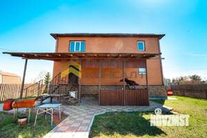 Дом 200м&sup2;, 3-этажный, участок 6 сот.  