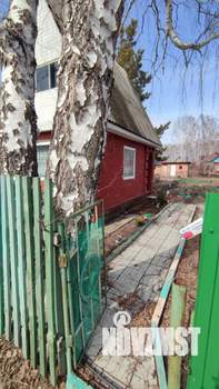 Дом 15м&sup2;, 2-этажный, участок 6 сот.  