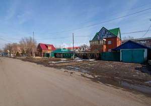 Дом 389м&sup2;, 3-этажный, участок 5 сот.  