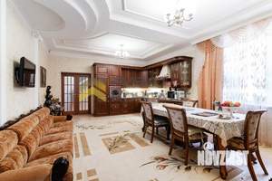 Коттедж 530м², 2-этажный, участок 15 сот.  