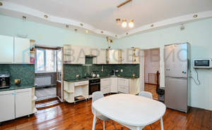 Дом 403м², 2-этажный, участок 18 сот.  