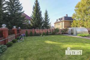 Дом 274м², 2-этажный, участок 8 сот.  