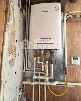 Дом 60м&sup2;, 2-этажный, участок 5 сот.  