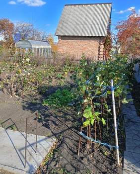 Дом 30м&sup2;, 2-этажный, участок 5 сот.  