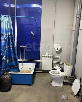 Дом 748м&sup2;, 2-этажный, участок 10 сот.  