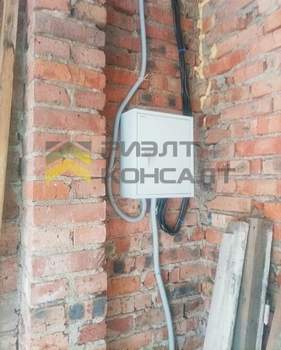 Дом 333м², 2-этажный, участок 6 сот.  