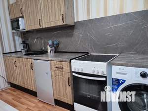 Студия квартира, посуточно, 42м2, 3/12 этаж