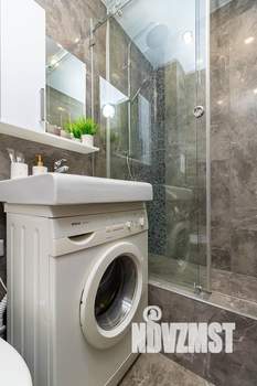 1-к квартира, посуточно, 42м2, 2/17 этаж