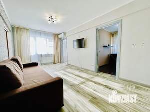 3-к квартира, посуточно, 54м2, 1/1 этаж