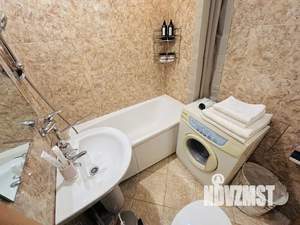 1-к квартира, посуточно, 32м2, 3/5 этаж