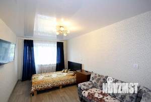 1-к квартира, посуточно, 33м2, 4/9 этаж