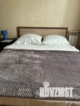 1-к квартира, посуточно, 42м2, 7/10 этаж