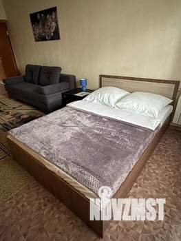 1-к квартира, посуточно, 42м2, 7/10 этаж