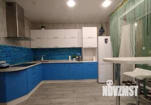 1-к квартира, посуточно, 44м2, 5/15 этаж