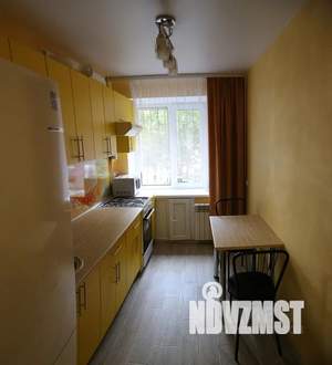 3-к квартира, посуточно, 60м2, 1/5 этаж