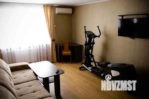 3-к квартира, посуточно, 62м2, 1/1 этаж