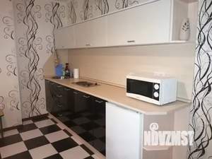 Студия квартира, посуточно, 40м2, 10/17 этаж