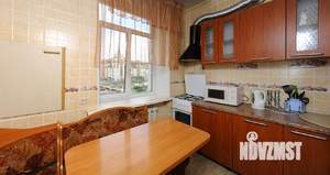 2-к квартира, посуточно, 49м2, 3/4 этаж