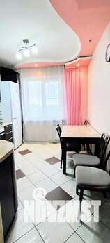 3-к квартира, посуточно, 85м2, 1/1 этаж