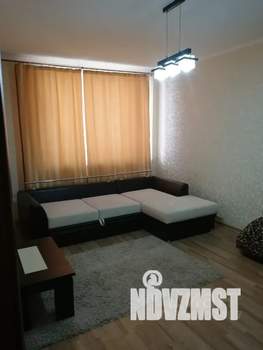 1-к квартира, посуточно, 42м2, 8/10 этаж