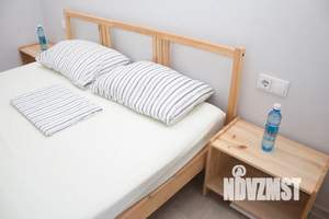 Студия квартира, посуточно, 36м2, 1/6 этаж