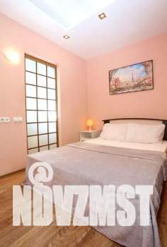 3-к квартира, посуточно, 55м2, 1/1 этаж