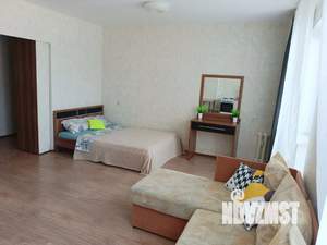 Студия квартира, посуточно, 35м2, 2/10 этаж