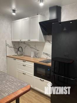 2-к квартира, посуточно, 37м2, 8/10 этаж