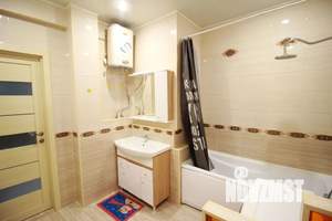 2-к квартира, посуточно, 60м2, 5/5 этаж